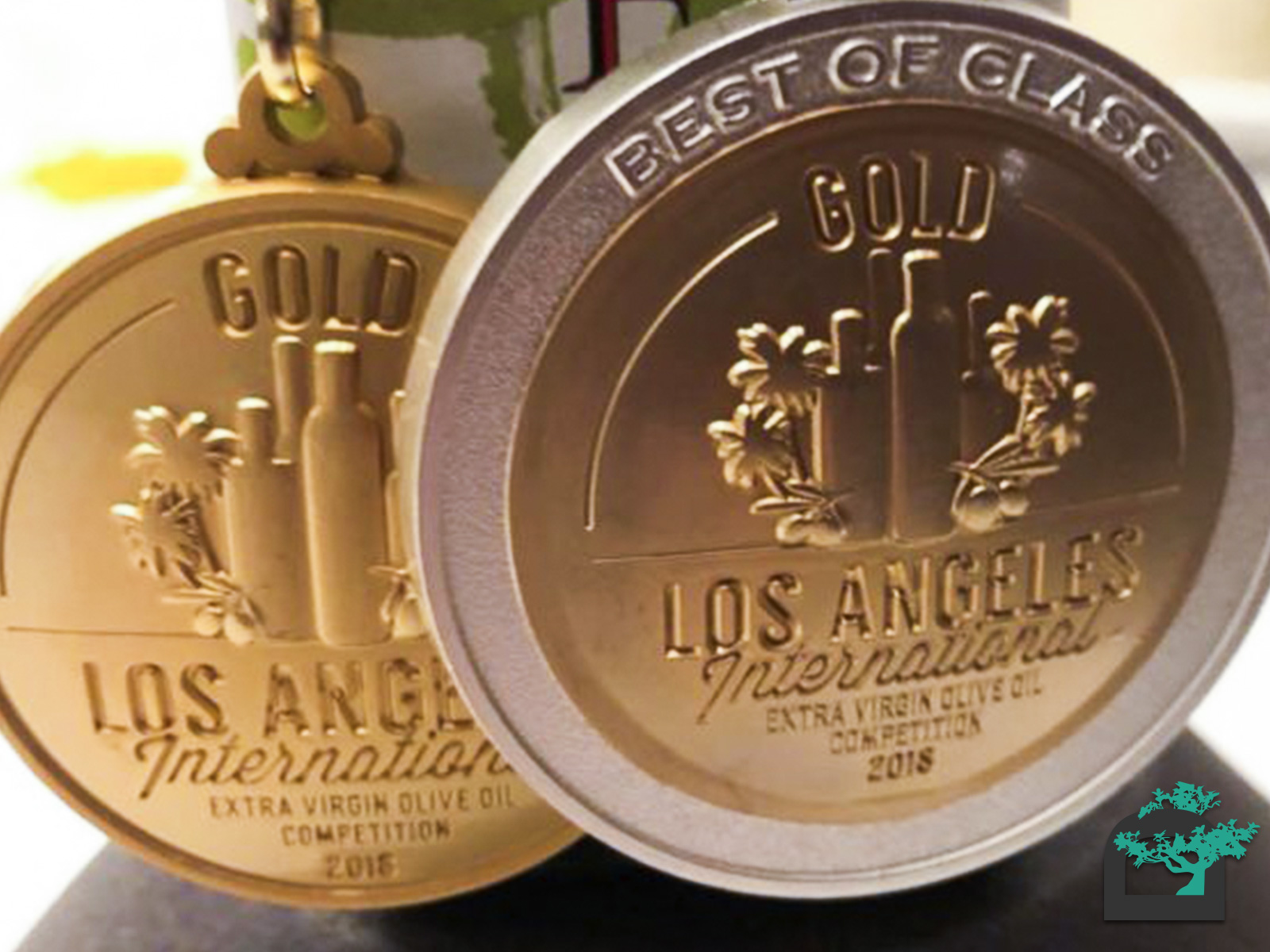Medallas de Los Ángeles International Extra Virgin Olive Oil Competition.